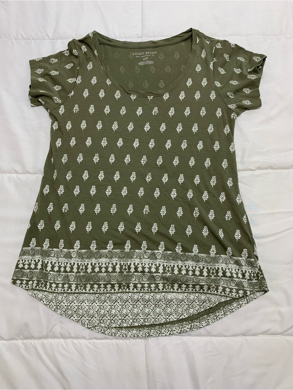 Preloved lucky brand T-shirt size S